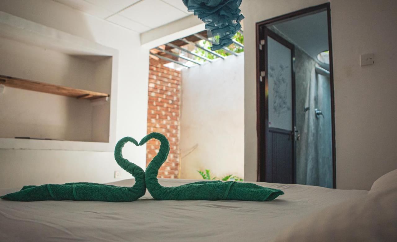 Nature Rex Hostel Weligama Exteriör bild